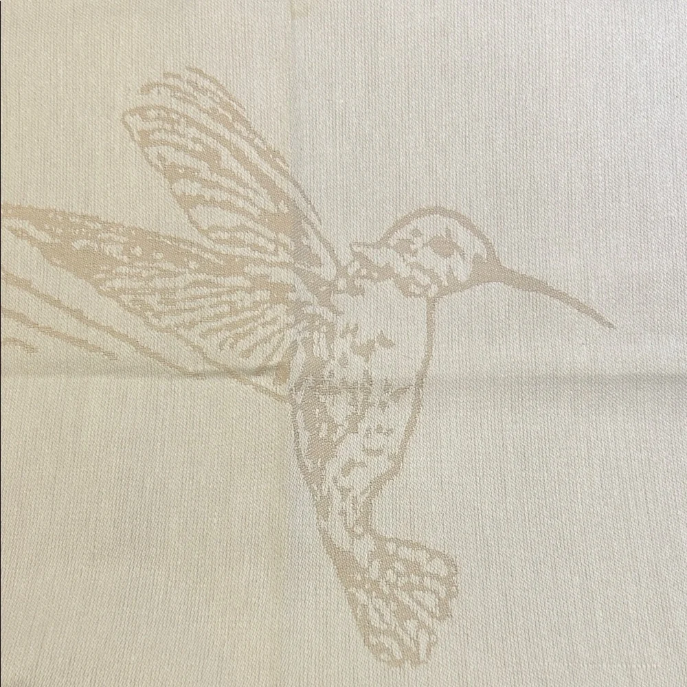 Elegant Cream Hummingbird Napkins New and Never Used; 10 Large Size (22” by 22”)